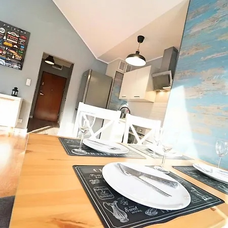 Everysky - Emilii Plater 18b Apartment